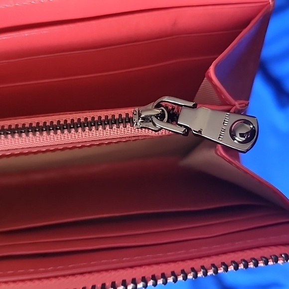 Miu Miu Pink Wallet - Picture 6 of 8
